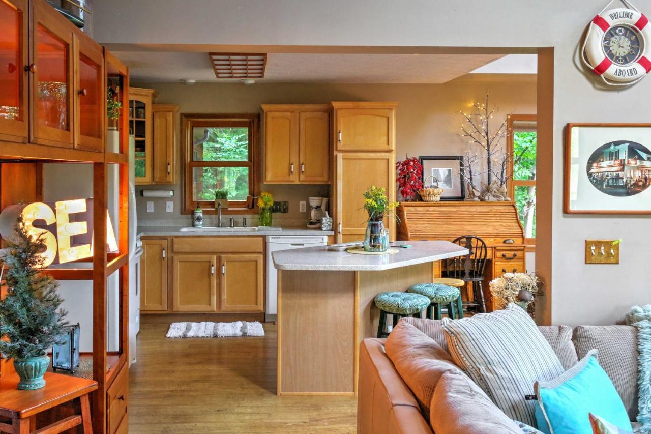 Roomy House On 2 Acres - 2 Mi To Egg Harbor Beach! Экстерьер фото